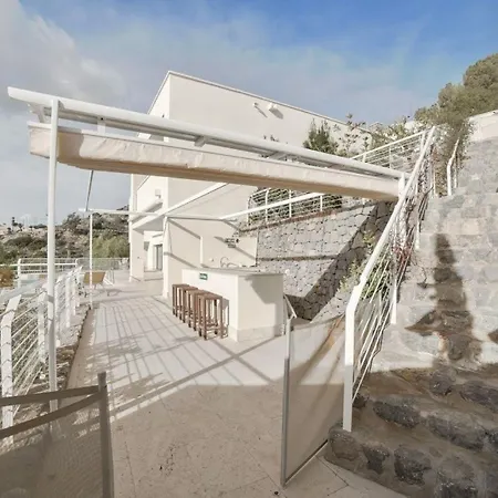 Villa Luxurious In Hills *